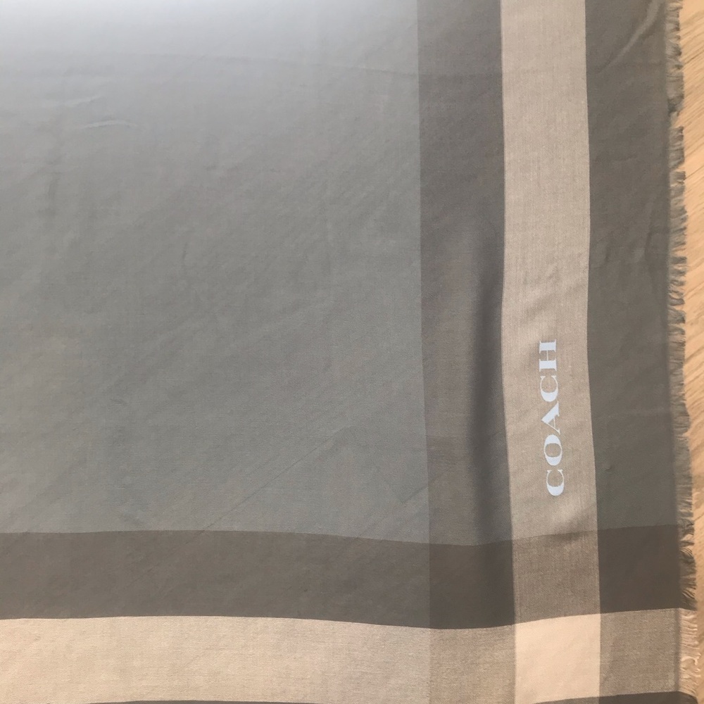 Authentic new blue coach scarf with tags - Picture 5 of 5